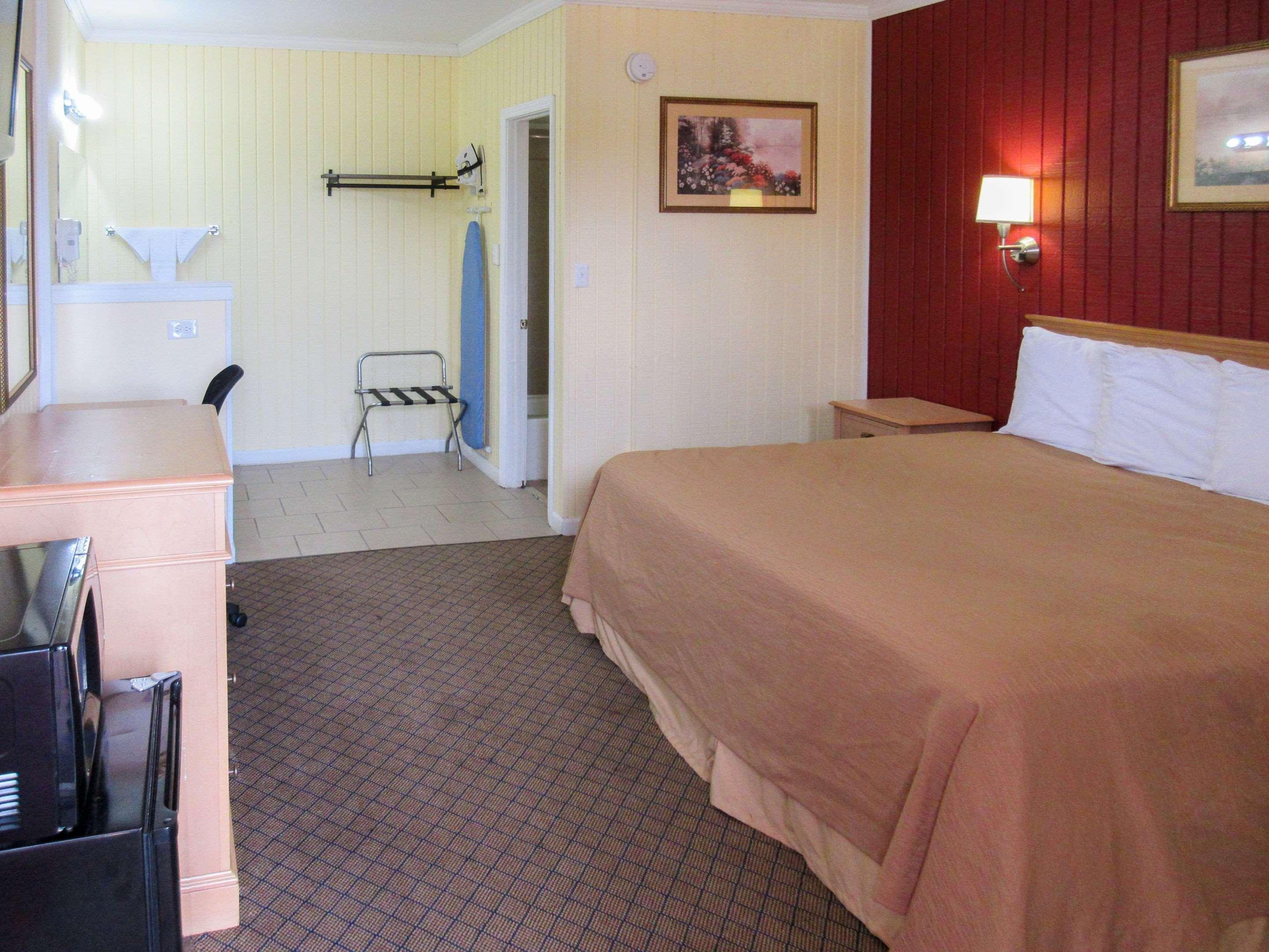 Rodeway Inn