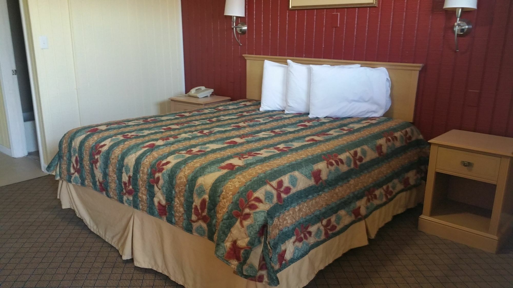 Rodeway Inn *